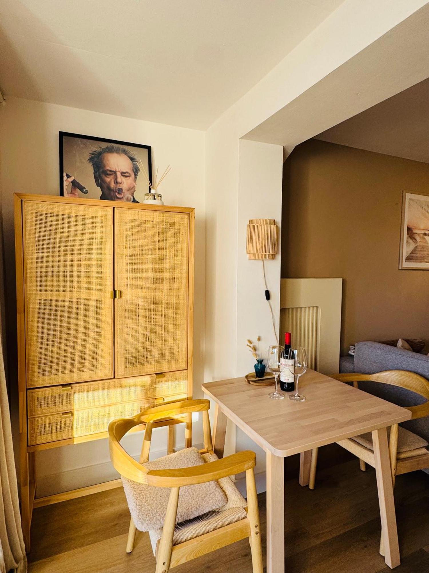 Hello Noordwijk - Souterrain Hoogwakersbosstraat 6 Apartment Luaran gambar